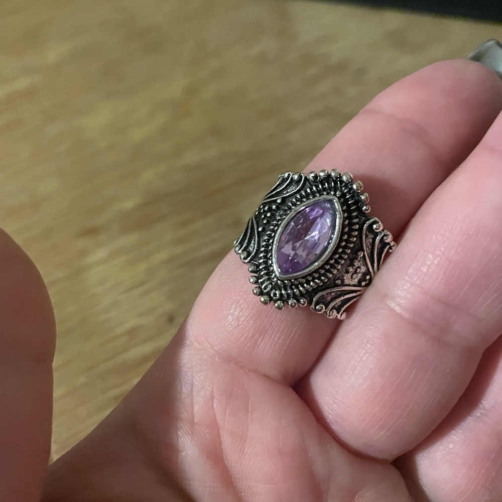Jewelry - Picture 4 of 7
